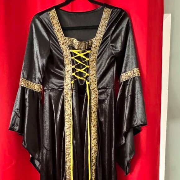 Medieval Renaissance Costume Black Velvet with Gold Trim Cosplay Gown - Picture 1 of 6